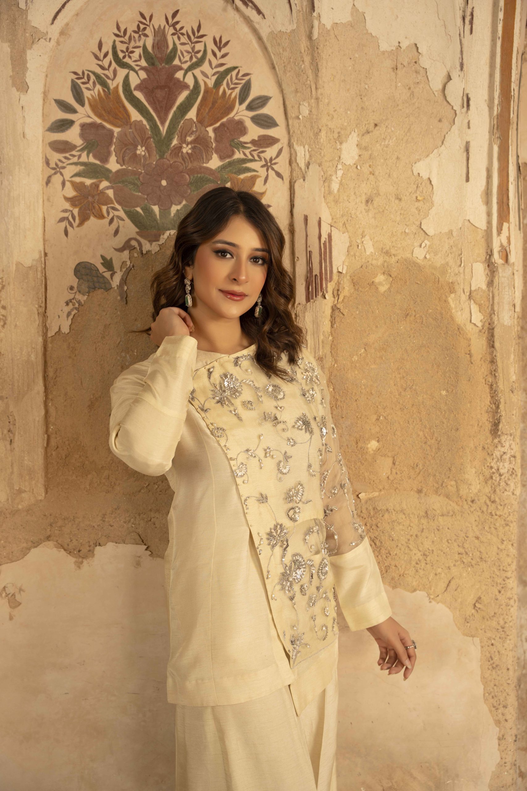 Ivory Whisper – Fusion Elegance - Image 6