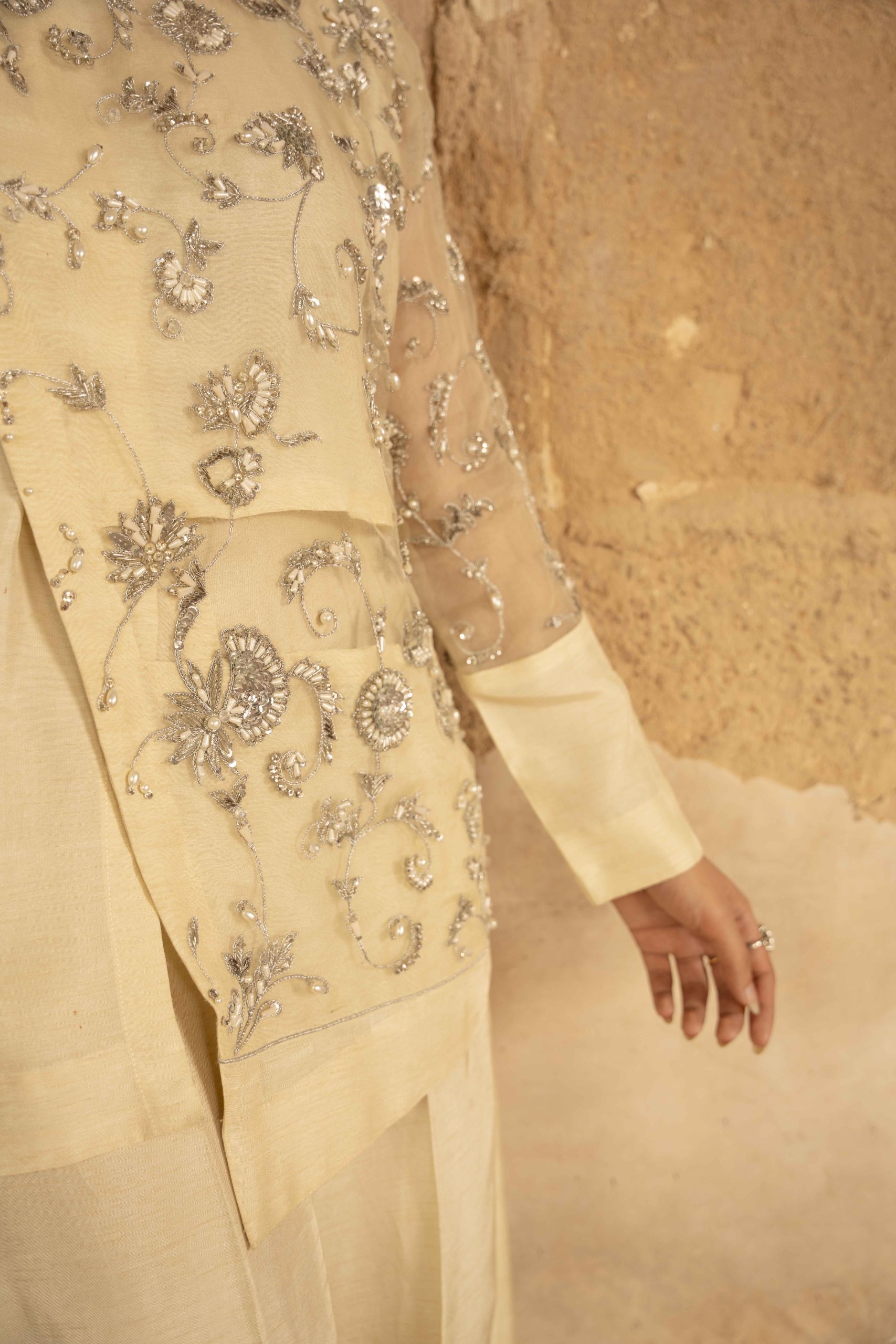 Ivory Whisper – Fusion Elegance - Image 5