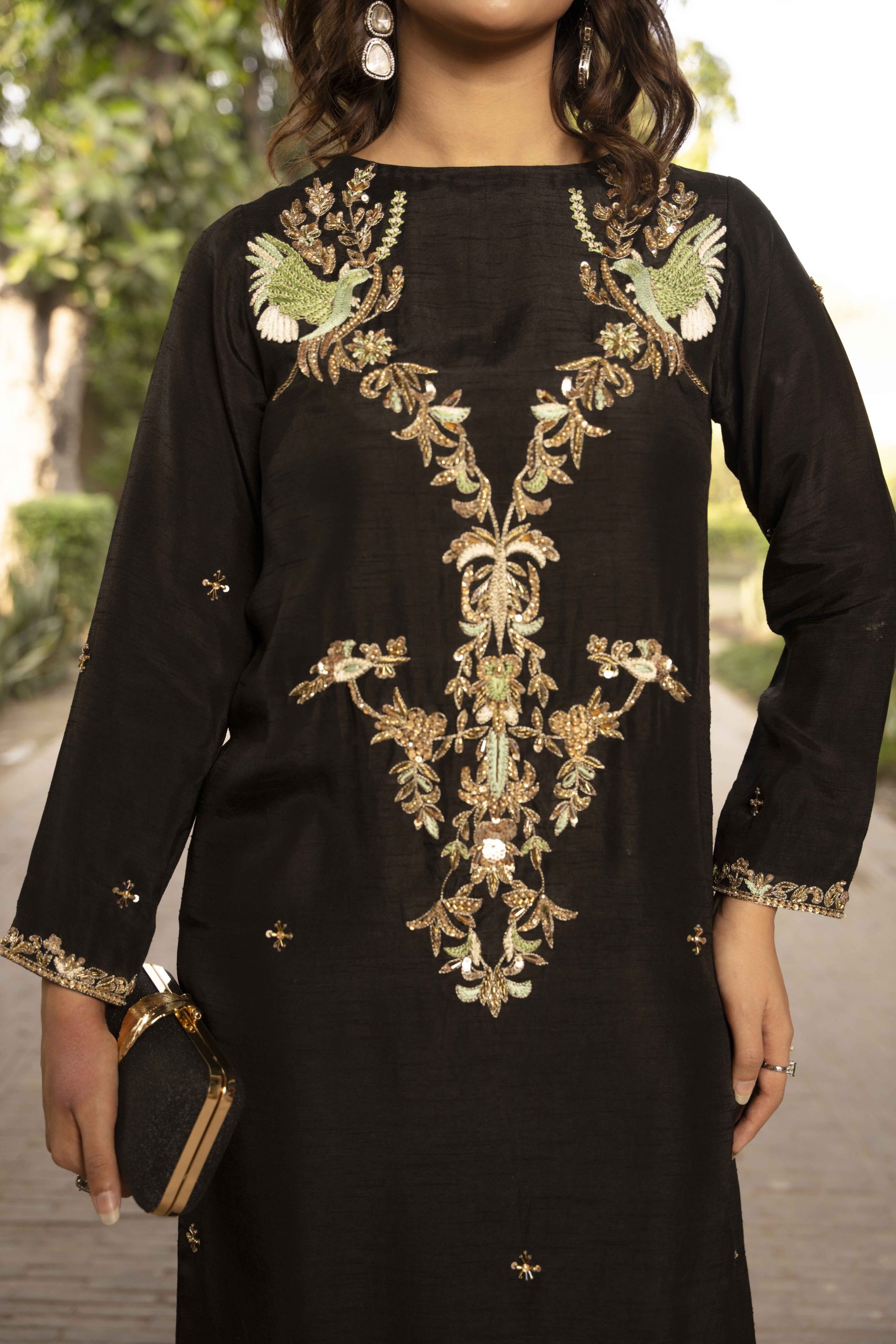 Black Orchid – The Essence of Elegance - Image 7