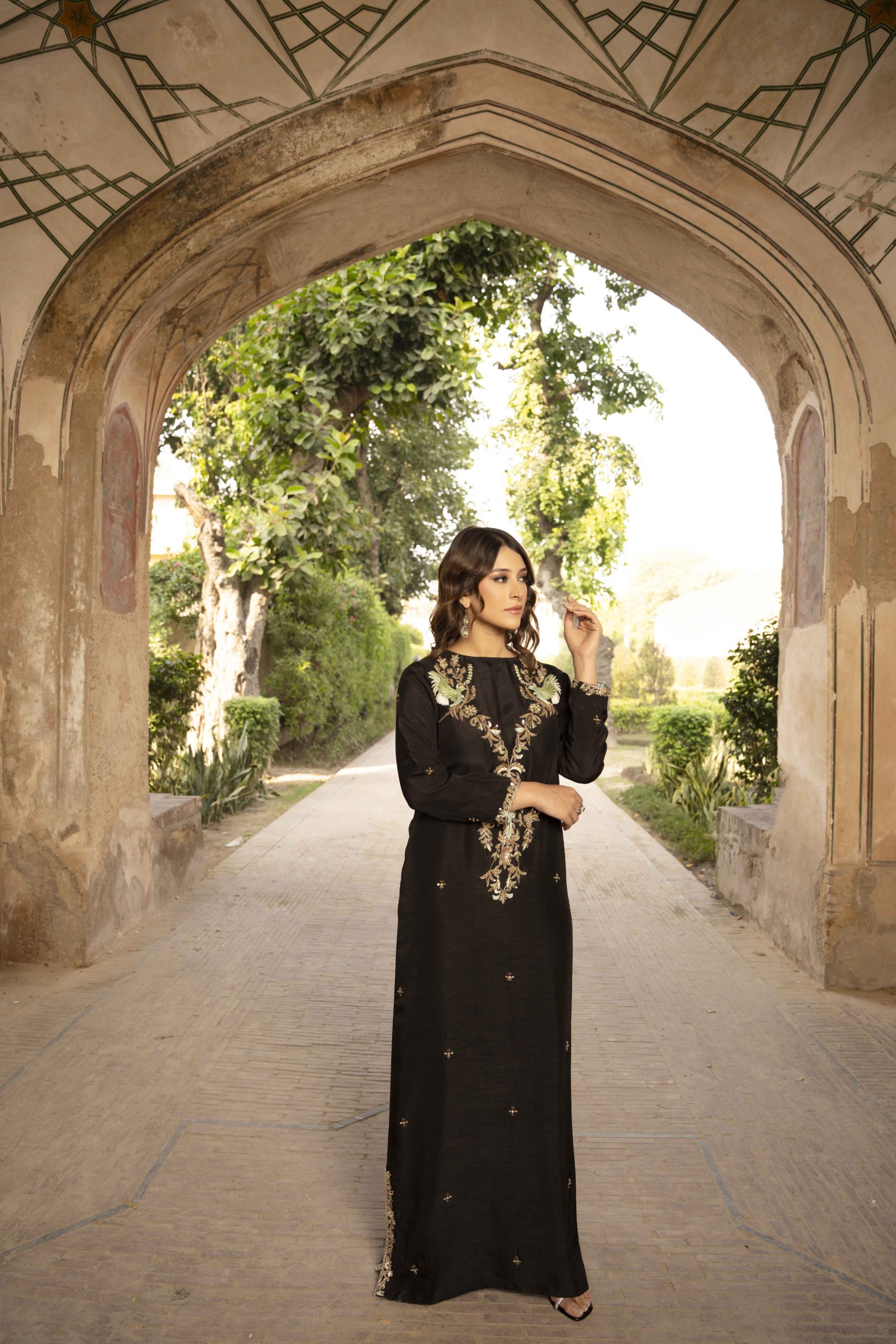 Black Orchid – The Essence of Elegance - Image 3