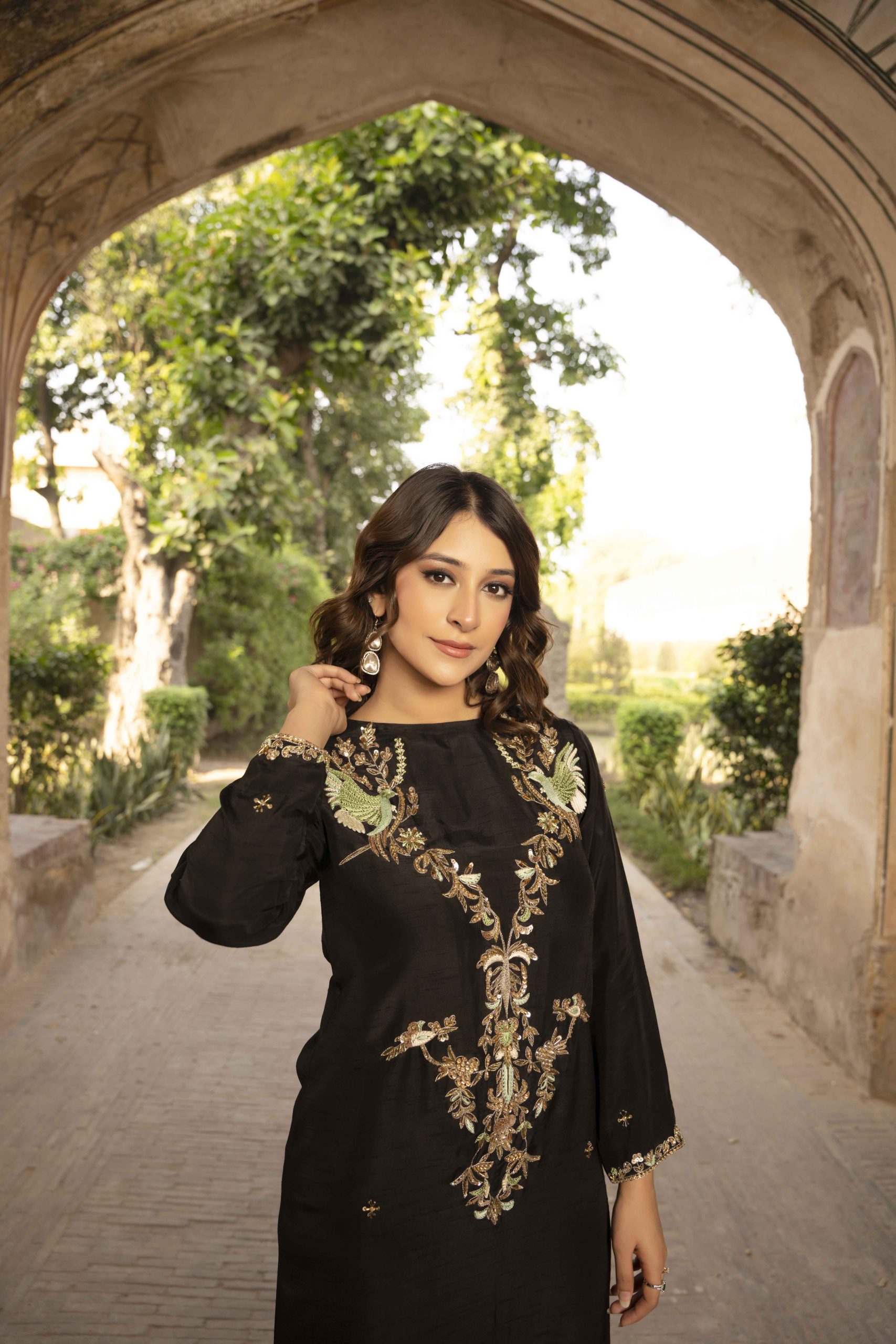 Black Orchid – The Essence of Elegance - Image 2