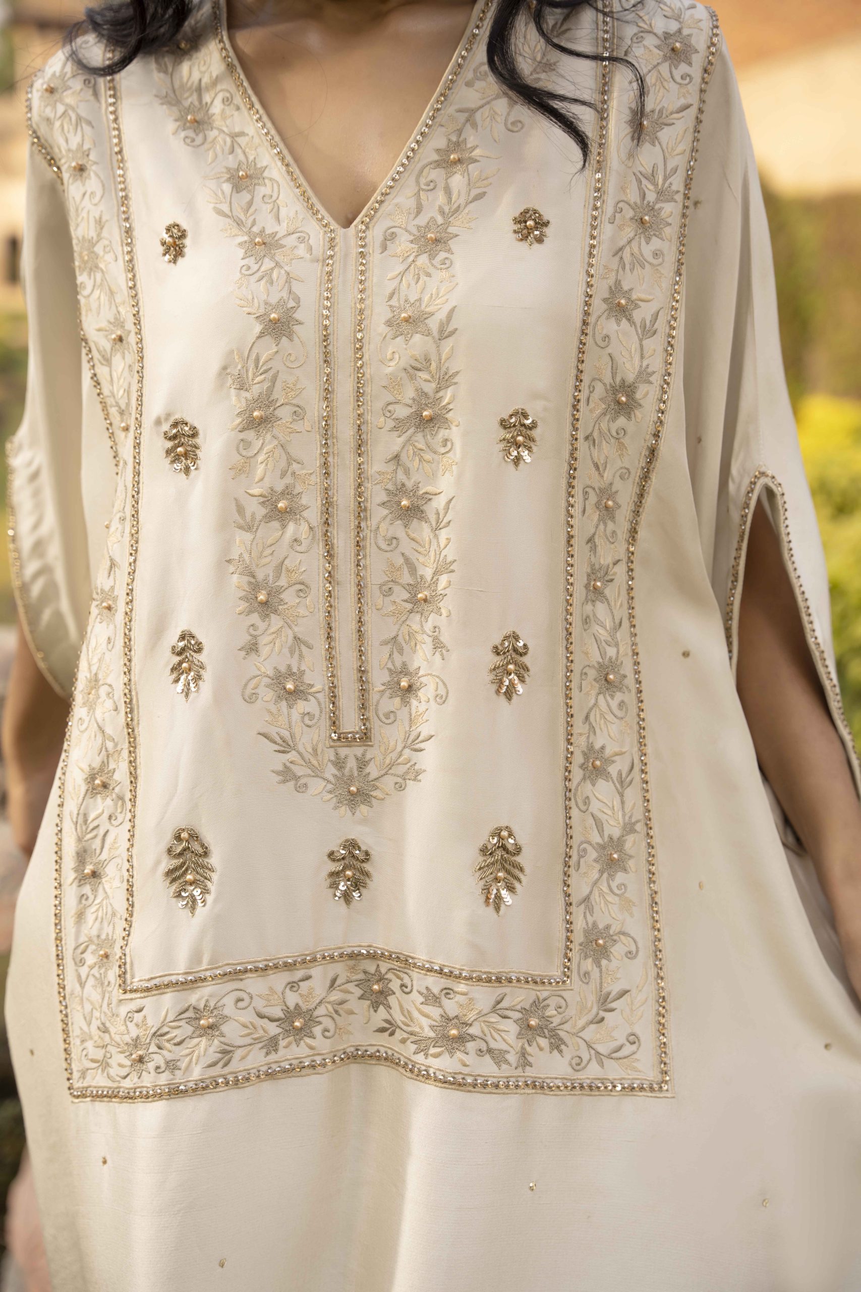 Ethereal Dune kaftaan - Image 5