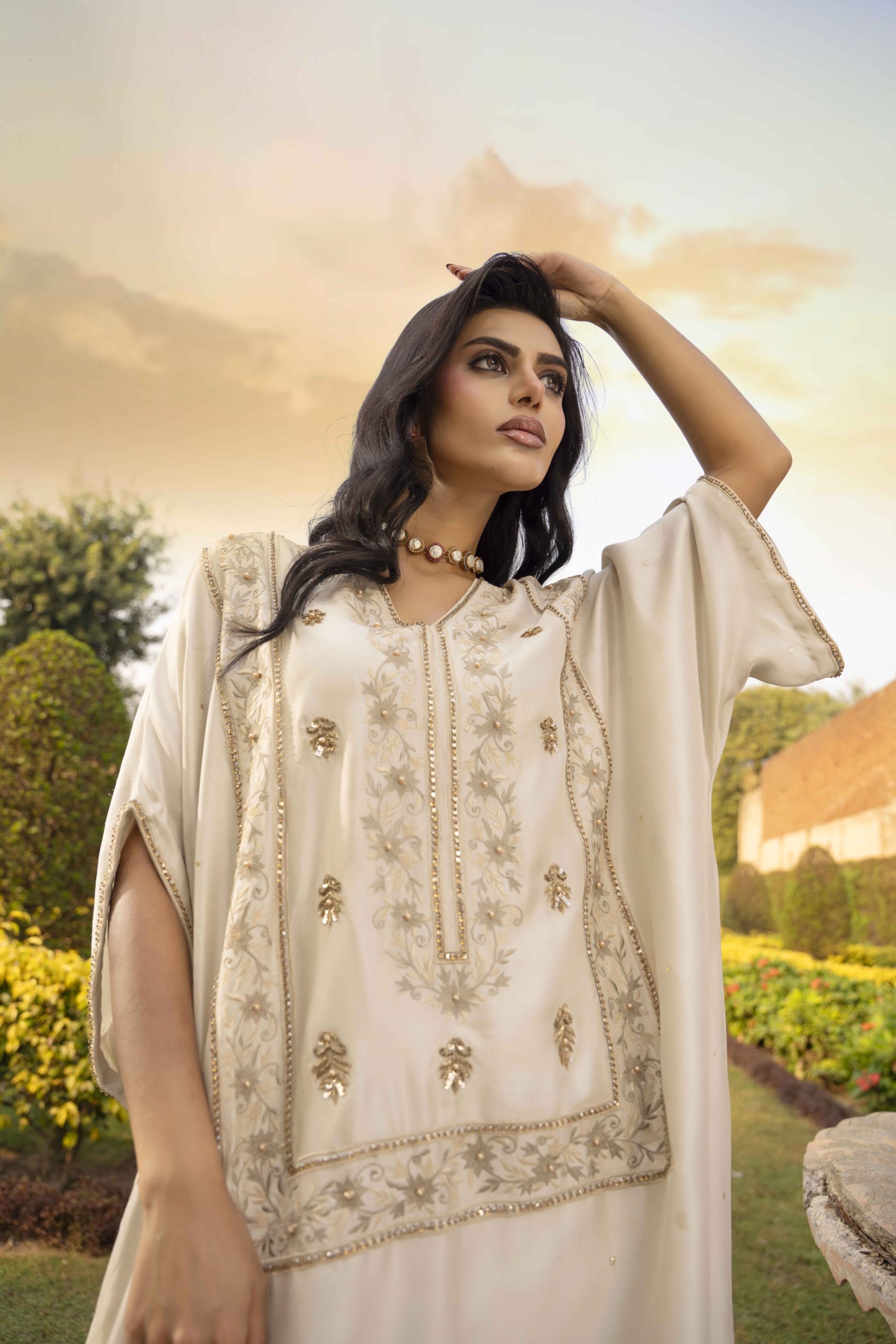 Ethereal Dune kaftaan - Image 2